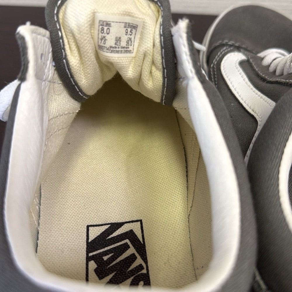 Vans unisex Gray Canvas Sneakers - Picture 6 of 6